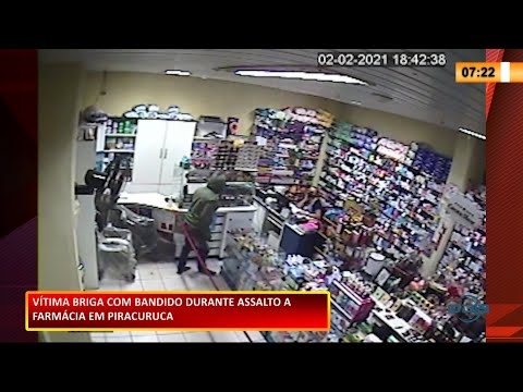 Vítima briga com bandido durante assalto a farmácia em Piracuruca 03 02 2021