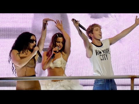 Charli XCX, Addison Rae & Troye Sivan - Diet Pepsi - Live from The Sweat Tour at Madison Square Grdn