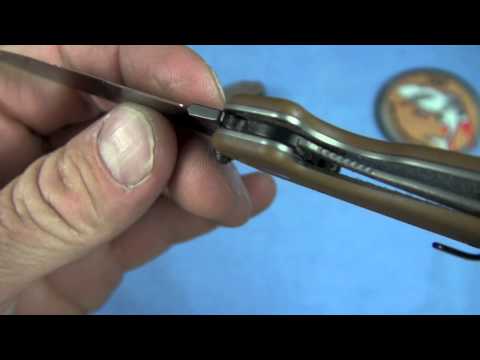 EDC Knife Battle for Your WIFE: RAT II vs Mini Axis!