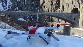 preview picture of video 'Teufelsbrücke Andermatt, quadrocoper view with Blade 350QX'