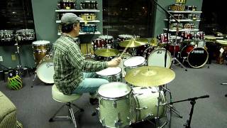 Video thumbnail for Paiste Sound Creation 18" Dark Ride (1985g) & UFIP Natural 21" Ride (3316g) by Boston Drum Center