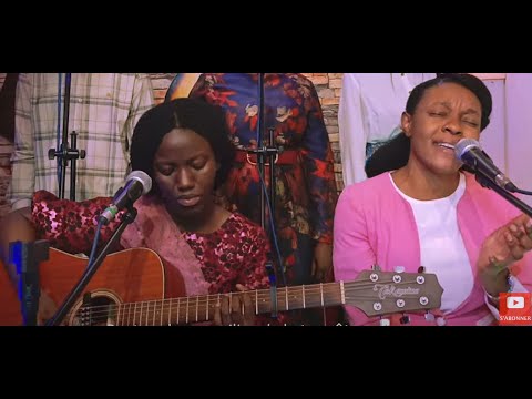 Hatthie Kashoba feat  Hosannel Juvi  -  CALME AU MILIEU DE LA TEMPETE