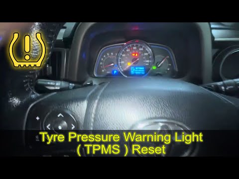 2013 TOYOTA RAV 4 Reifendruckwarnung zurückgesetzt