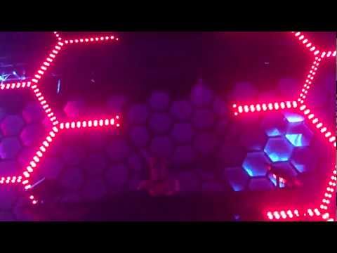 Avicii - Sweet Dreams Cazzette Meet At Night LIVE