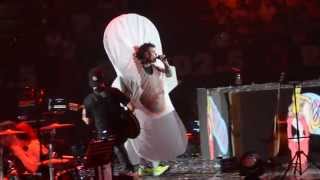 Vivere in Campagna Pubblicitaria -Fedez @forum di Assago