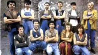 RARE Dexys Midnight Runners track  -  "Kevin Rowland's Band" Live in concert 1982