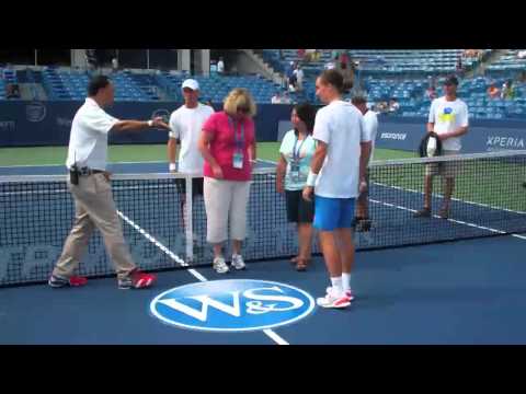 2012 Western & Southern Open Coin Toss -- Alexandr Dolgopolov v Nikolay Davydenko, 08/13/2012