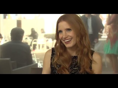 ジェシカ・チャステイン 映画『ラブストーリーズ コナーの涙 | エリナーの愛情』特別インタビュー映像