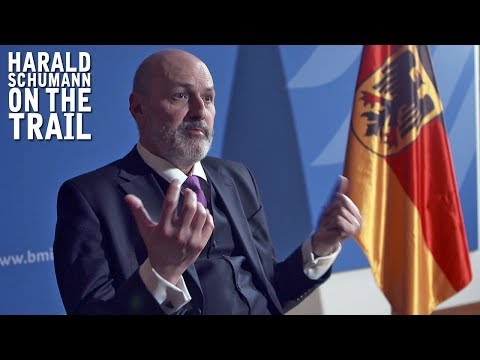 Peter Batt, IT-Direktor der Bundesregierung, im Gespräch mit Harald Schumann