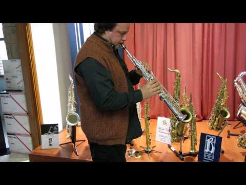 Francesco Santucci plays Borgani Soprano Solid Silver Sax