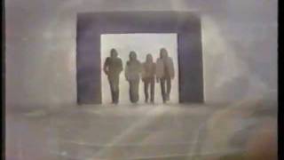 Moody Blues - Steppin&#39; in a Slide Zone