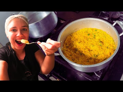 Learn how to make the famous yellow restaurant-style farofa.