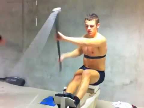 Team Århus training 15 dec 2010 mov   YouTube