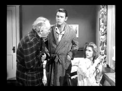 The Real Mccoys - s03e22   Cousin Naomi