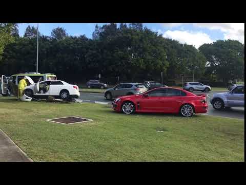 Hollywell 637 A responding to traffic accident