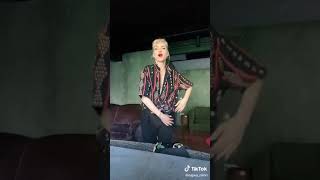 Najwa Nimri bailando Panpan