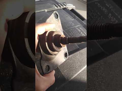Jeep Grand Cherokee rear upper control arm ball joint