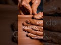 Vaso nas mãos do OLEIRO
