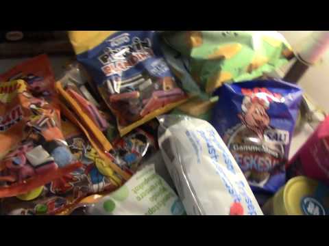 MongoTV_1130 - Del 2 - TV-Serie Om Ældre Tyk Mand Modtager Mad Købt Online På Kredit 2.200 Kr