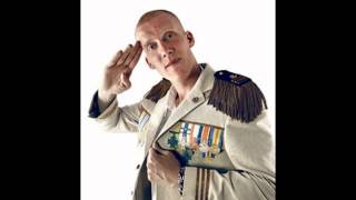 Kapten Röd( En milijon nollor ( LYCRIS )