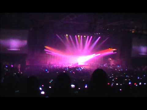 [Fancam] Super Junior performs Lady Gaga and Beyonce @ SM Town Paris 110610