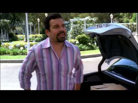 Edie Asks Carlos About The Money, Lynette Wants A Gun - Desperate Housewives 4x06 Scene