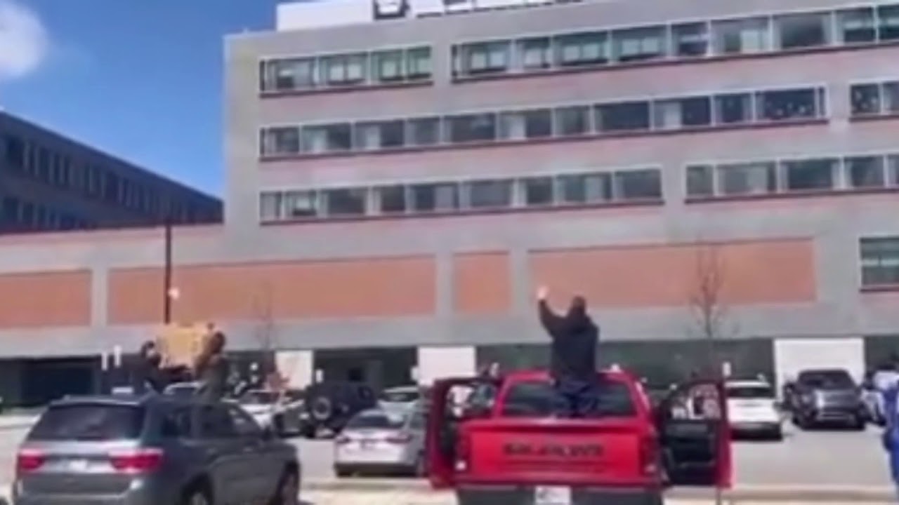 COMMUNITY COMES TOGETHER OUTSIDE INDIANA HOSPITAL FOR PRAY TO JESUS