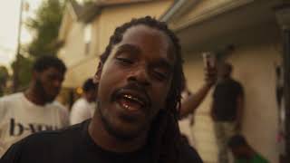 Rob G ft. Playbwoi- Trick Me Out My Spot