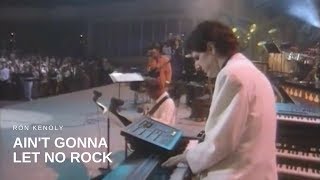 Ron Kenoly - Ain&#39;t Gonna Let No Rock (Live)