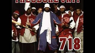 Return of theodore unit ft ghostface killah( gas mask smoking)