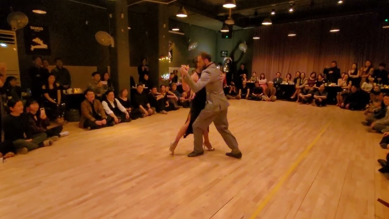 Video thumbnail for Gianpiero Galdi & Lorena Tarantino -(장삐에로 y 로레나)- 5 프리스타일