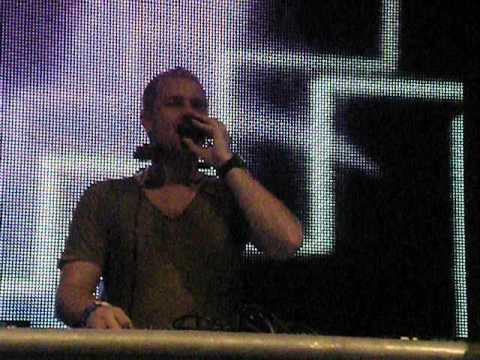 Richard Durand playing The Fall @ In Search Of Sunrise 10 Central Studios Utrecht (5)