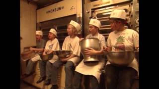 Musik-Video-Miniaturansicht zu In der Weihnachtsbäckerei Songtext von Rolf Zuckowski