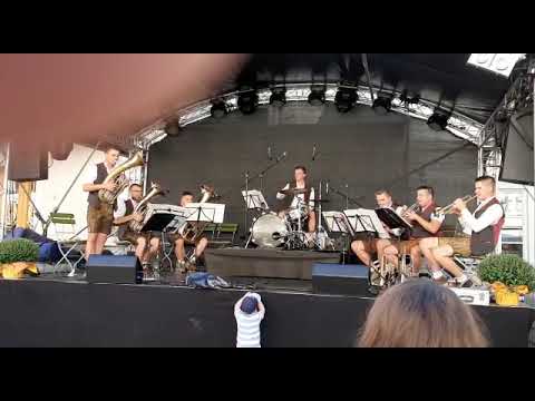 Hopfenmusig mit Carrickfergus