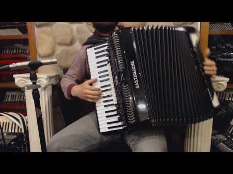 3718 - Black Castiglione 630 Piano Accordion LMH 41 120 $1999