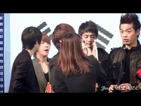 101202 MINHO 한중가요제 Ending rehearsal