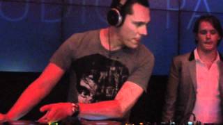 Tiesto - "Chasing Summers" - Intro - LIVE @ Studio Paris - Chicago, IL 5-4-12
