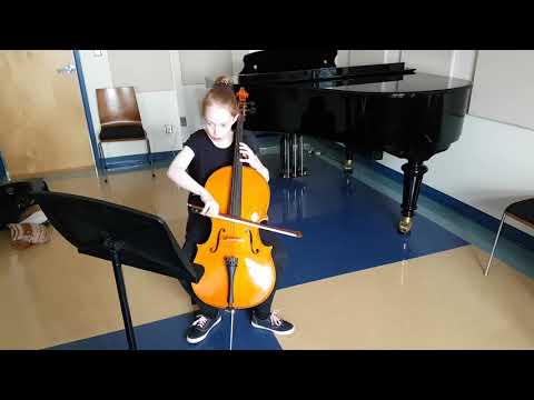 Sophie (8 ans) au violoncelle : Etude in D minor - August Nolck