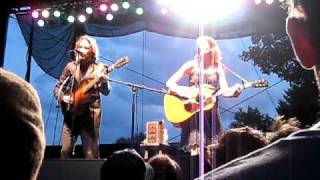 &quot;I Want to Sing that Rock &#39;n Roll&quot; - Gillian Welch &amp; David Rawlings - No Depression Festival 7/11/09