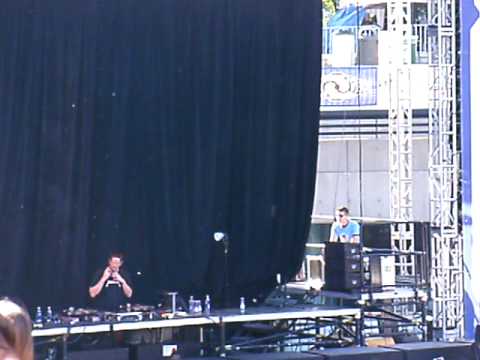 DJ ESP-Woody McBride DEMF 2010 clip 2