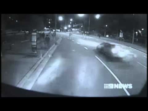 30 Teens smash bus in Queensland - Shared in: TheAustralianPost.com