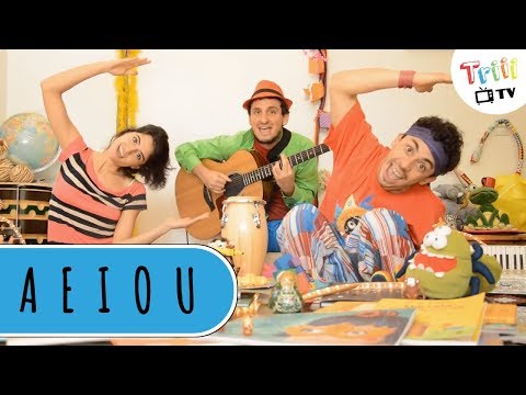Grupo Triii - A E I O U