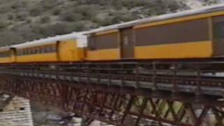 preview picture of video 'Taieri River Gorge, New Zealand train excursion.'