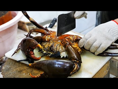 Palau Food - GIANT MUD CRABS Cooked Two Ways FC Seafood Koror