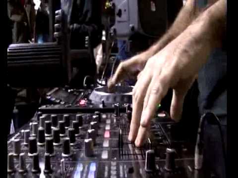 Presentazione Pioneer CDJ2000 da Goody Music