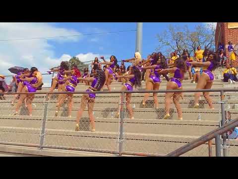 Golden Stars feat. the High School Dancers #HighSchoolDay #PMM #MilesGoldenStars #GSTARS