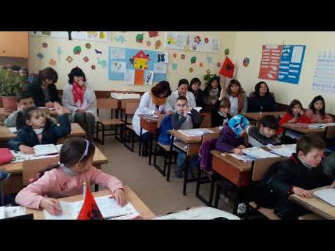 Mesimi model ne klasen e 1A.Abetare(7)