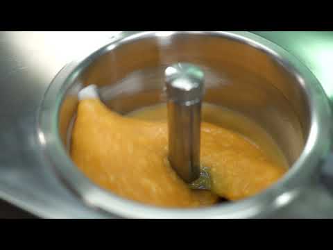 Sandwich helado de papaya y naranja sanguina hecho en Vakuum.