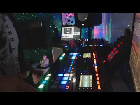 #55 DJ TechnoCommander @ Over Zero 134bpm Techno