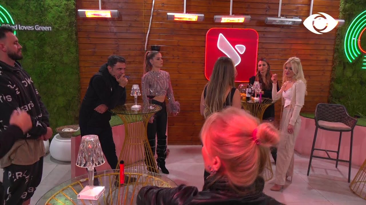 Mbrëmja e Vajzave/ Takimi më i sikletshëm i Kiarës!